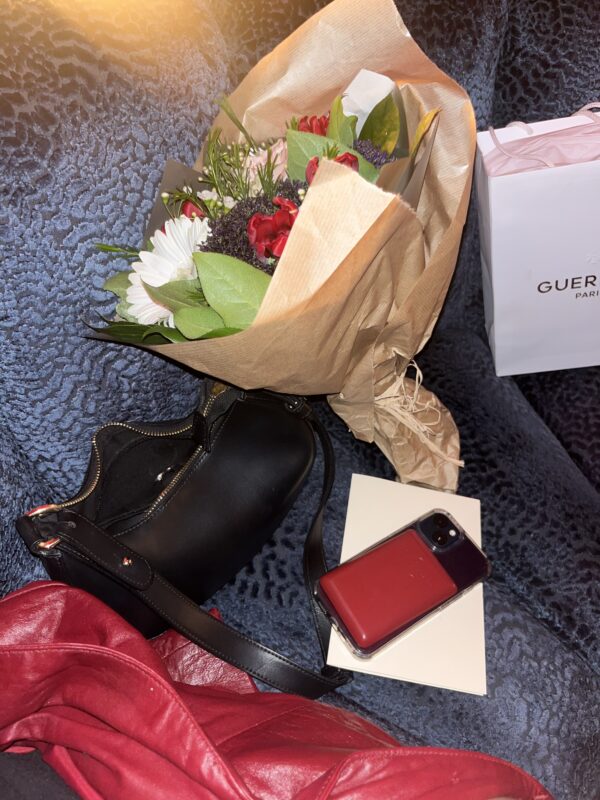 Amor, Amor – Image 5